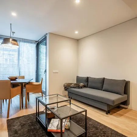 Primrose 1Br Delight W Parking By Lovelystay Porto Exterior photo