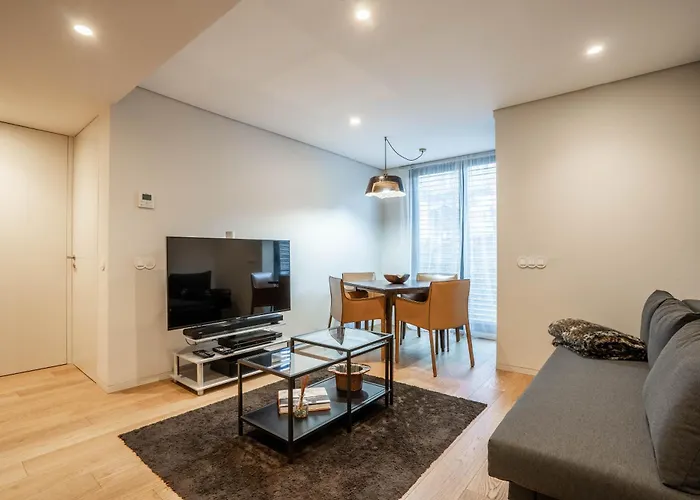 Primrose 1Br Delight W Parking By Lovelystay
