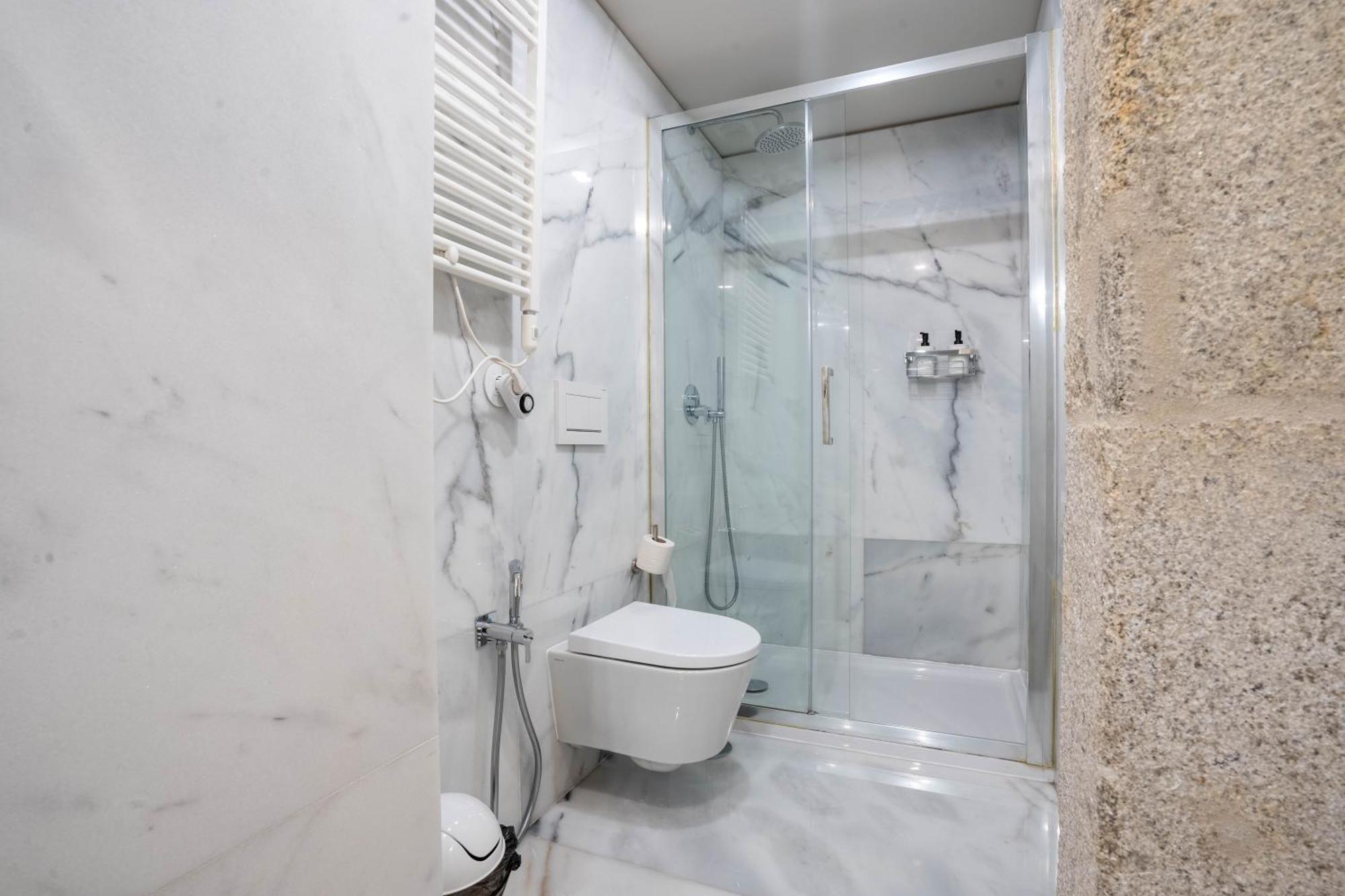 Primrose 1br Delight W Parking By Lovelystay Apartment *